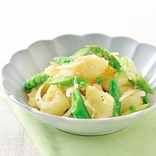 だしが決め手！春野菜たっぷりポテトサラダ